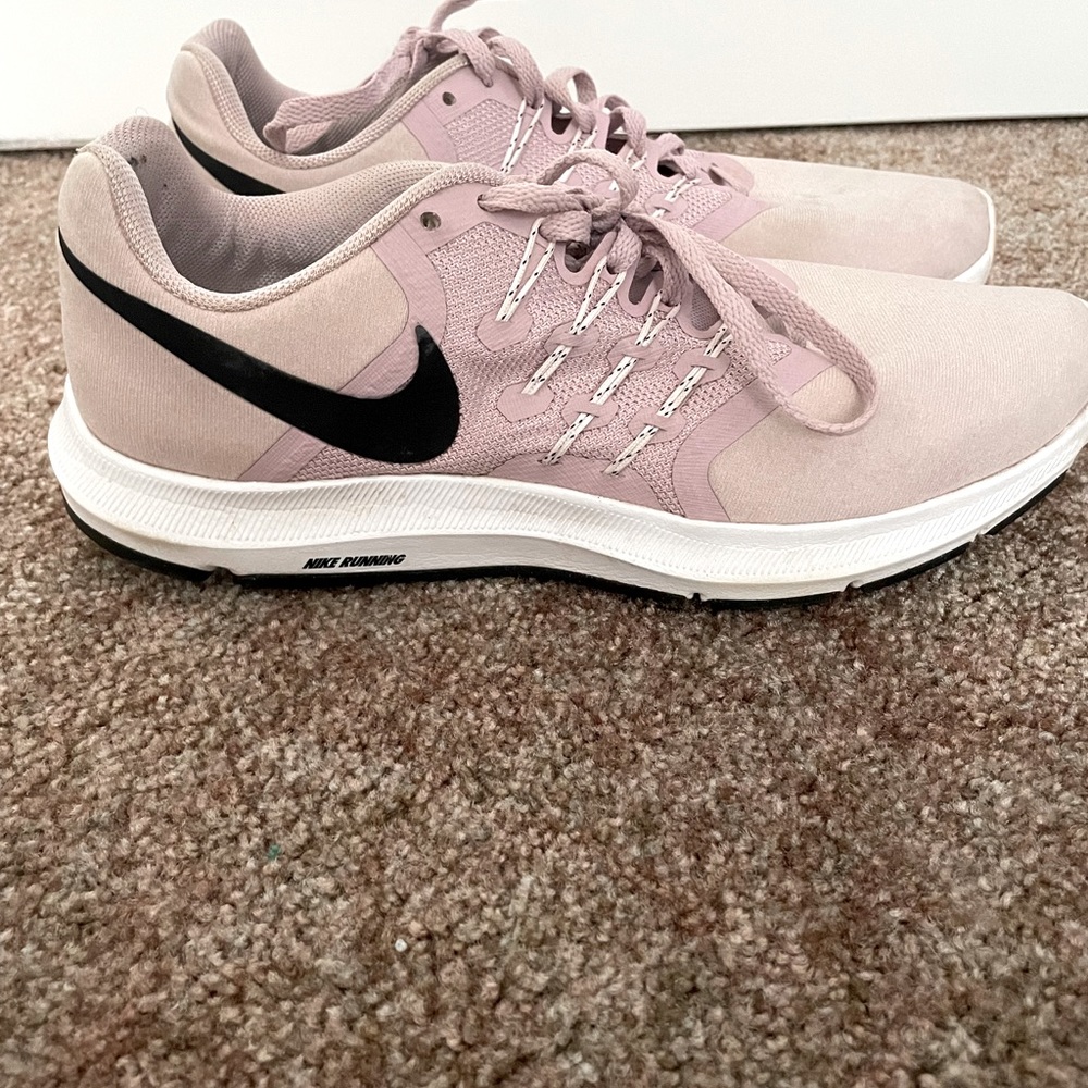 Pink/Purple Nike Running Shoe